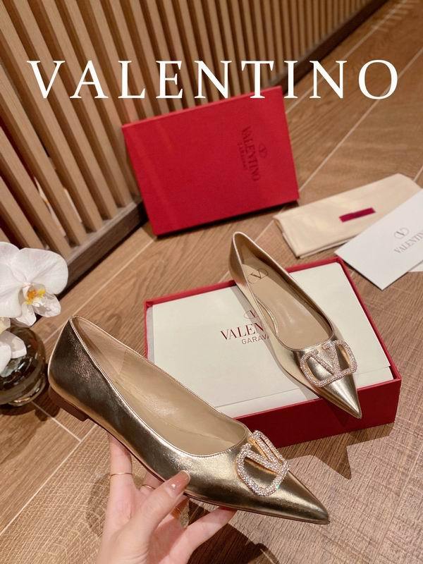 Valentino Women's Shoes 655